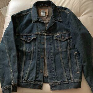 Levi's Men's Denim Jacket, Size Medium. Like new!